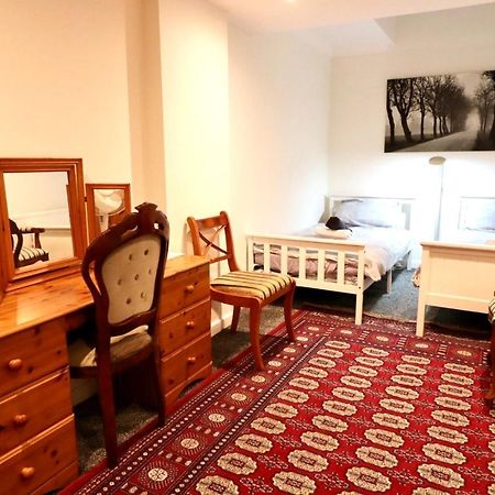 Twin Room Earls Court Central London - Shared Accommodation Eksteriør billede