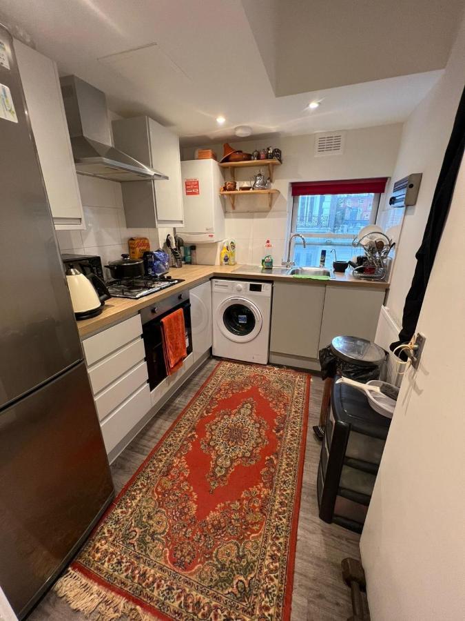 Twin Room Earls Court Central London - Shared Accommodation Eksteriør billede